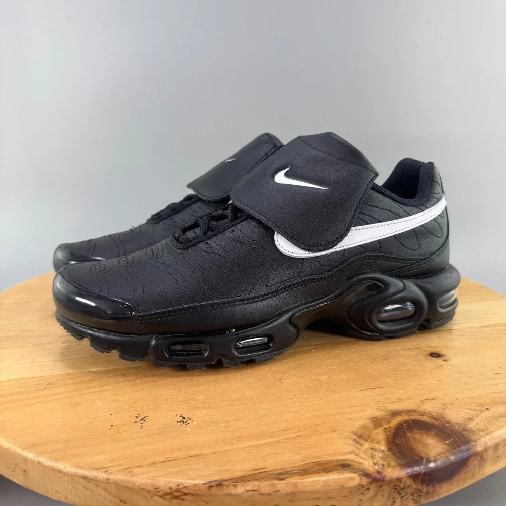Womens 12 / Mens 10.5 - Nike Air Max Plus Tiempo TNPO Shoes Black Sneakers NEW